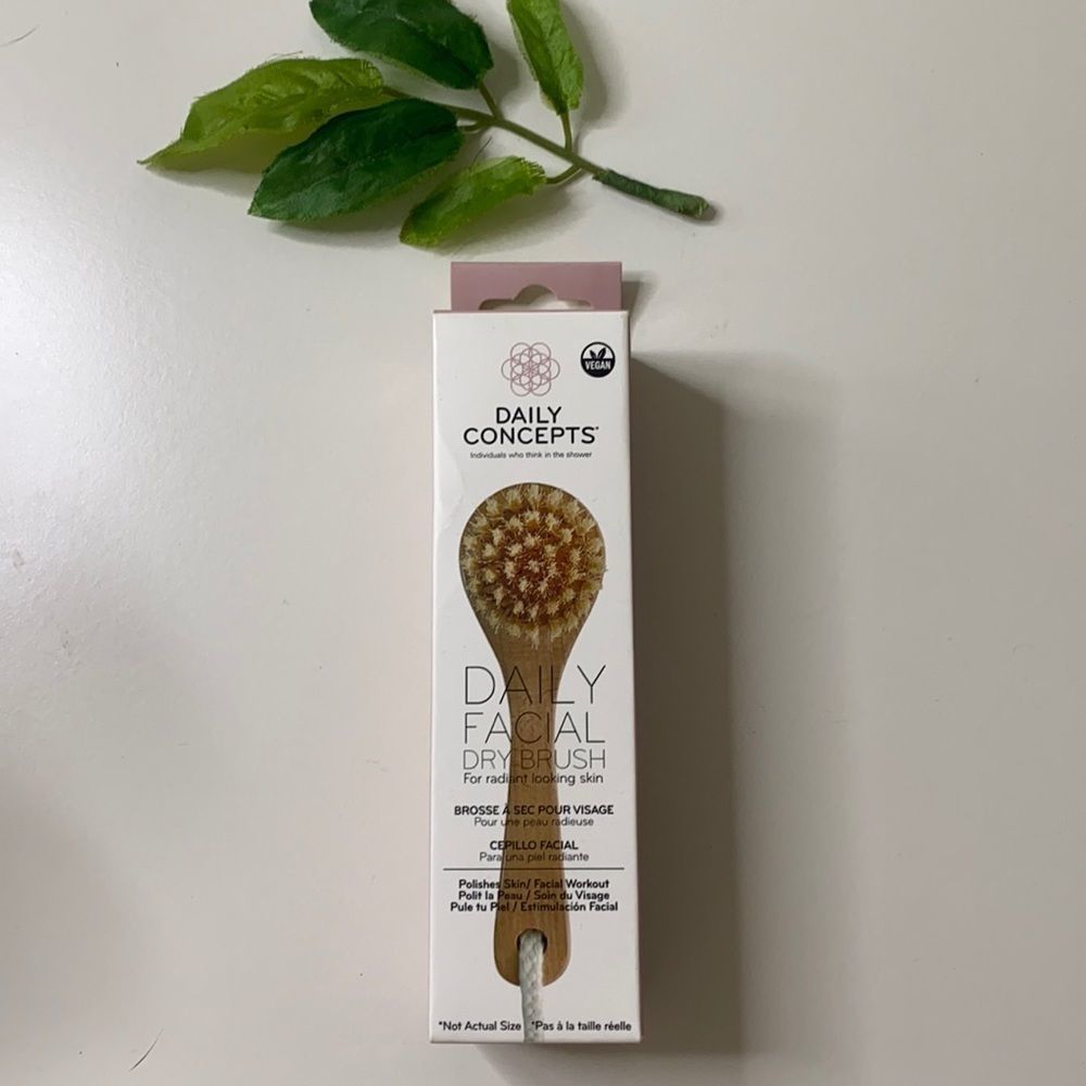 Dailey Concepts Daily Facial Dry Brush
